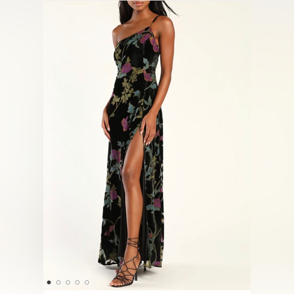 Luxurious Romance Black Floral Burnout Velvet One-Shoulder Dress